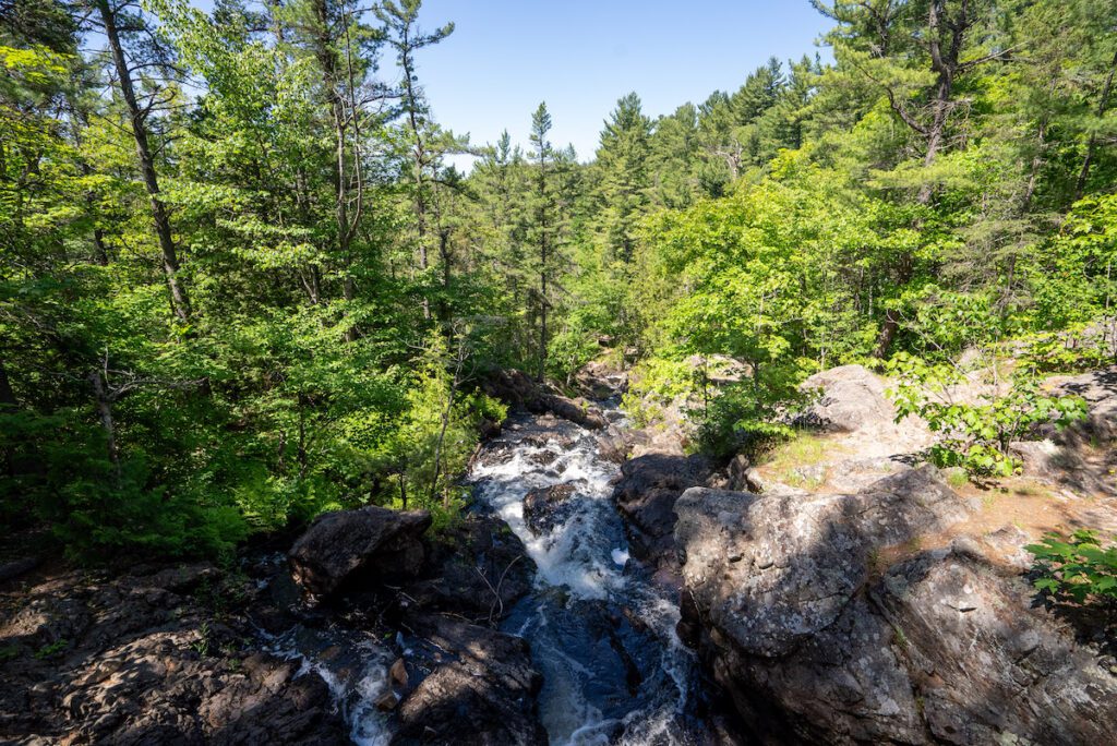 landscape shot of waterfall at hiawatha park